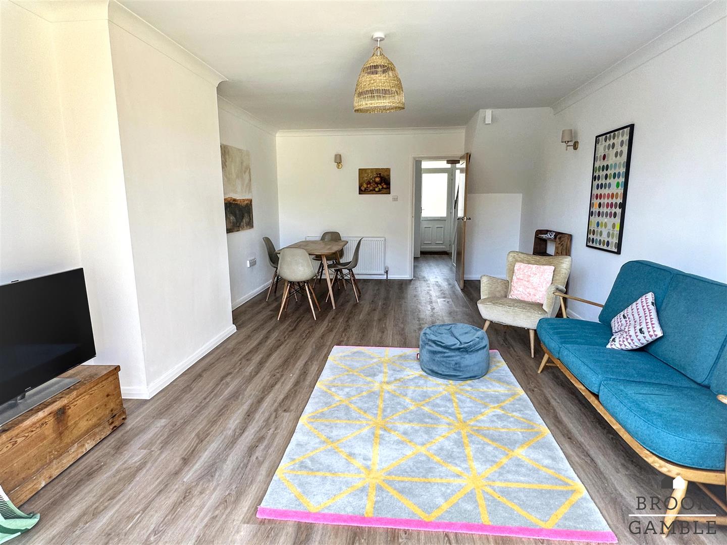 3 Bedroom House. Grassington Road in Eastbourne,  5